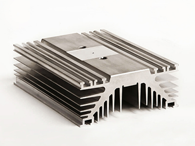 Profil des ailettes de refroidissement en aluminium